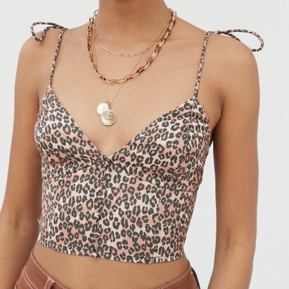 Satin crop top - Picture 2 of 7